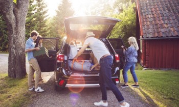 Vous partez en vacances en voiture ? 5 conseils pour que votre voiture supporte le voyage.